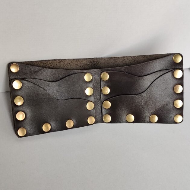 🧲 Iron Trail Wallet